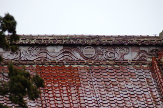 屋根瓦の寺紋